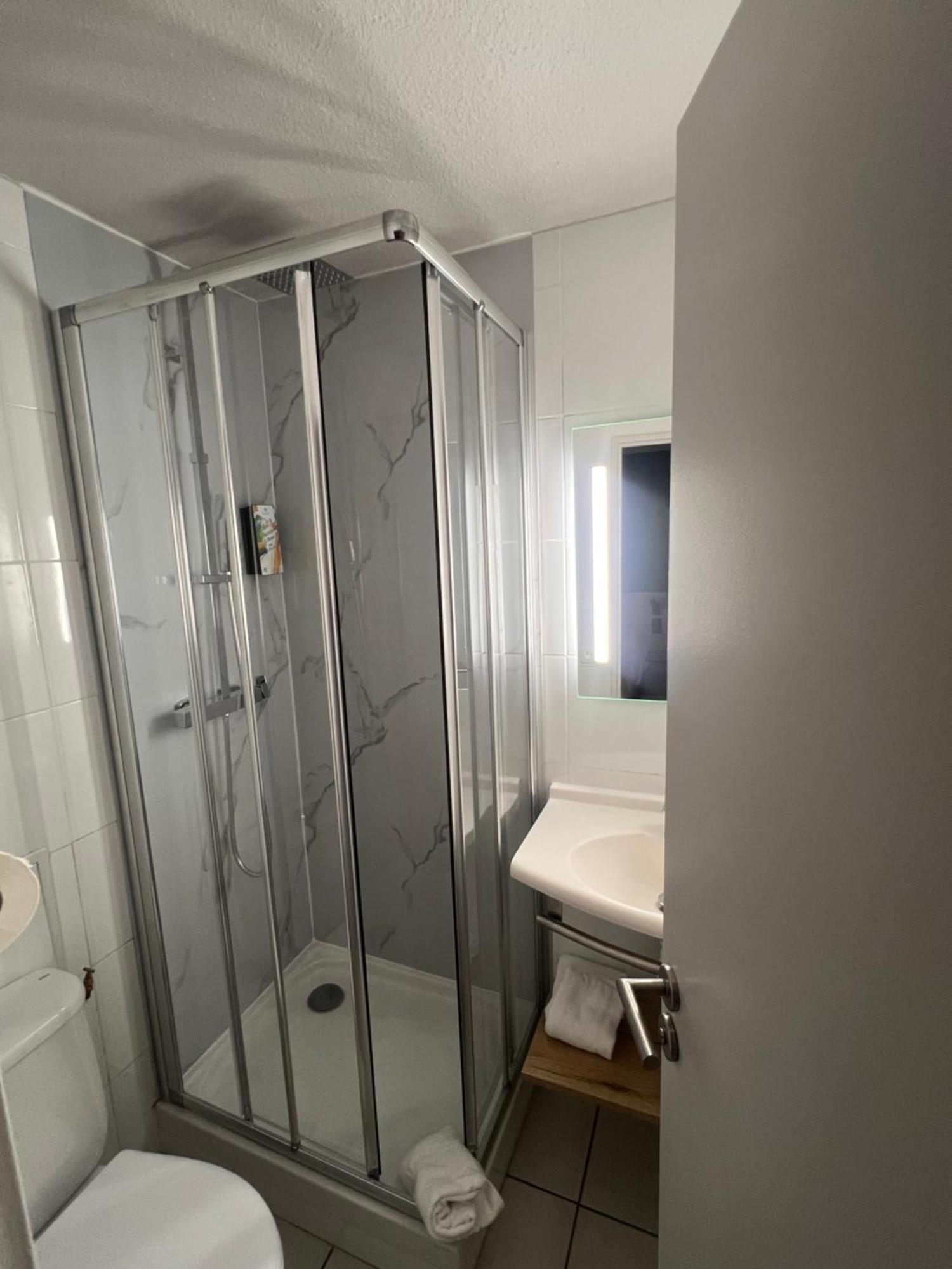 Sure Hotel By Best Western Nimes Est Экстерьер фото